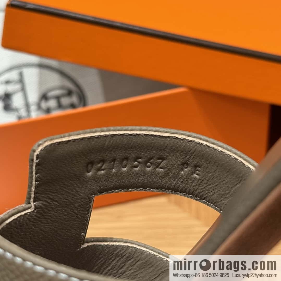 Hermès slippers