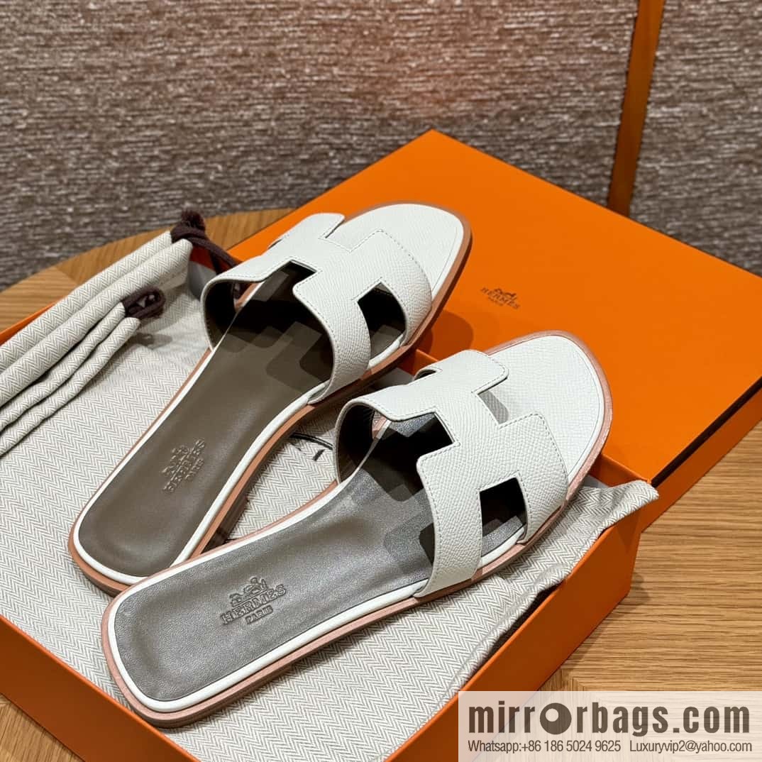 Hermès slippers