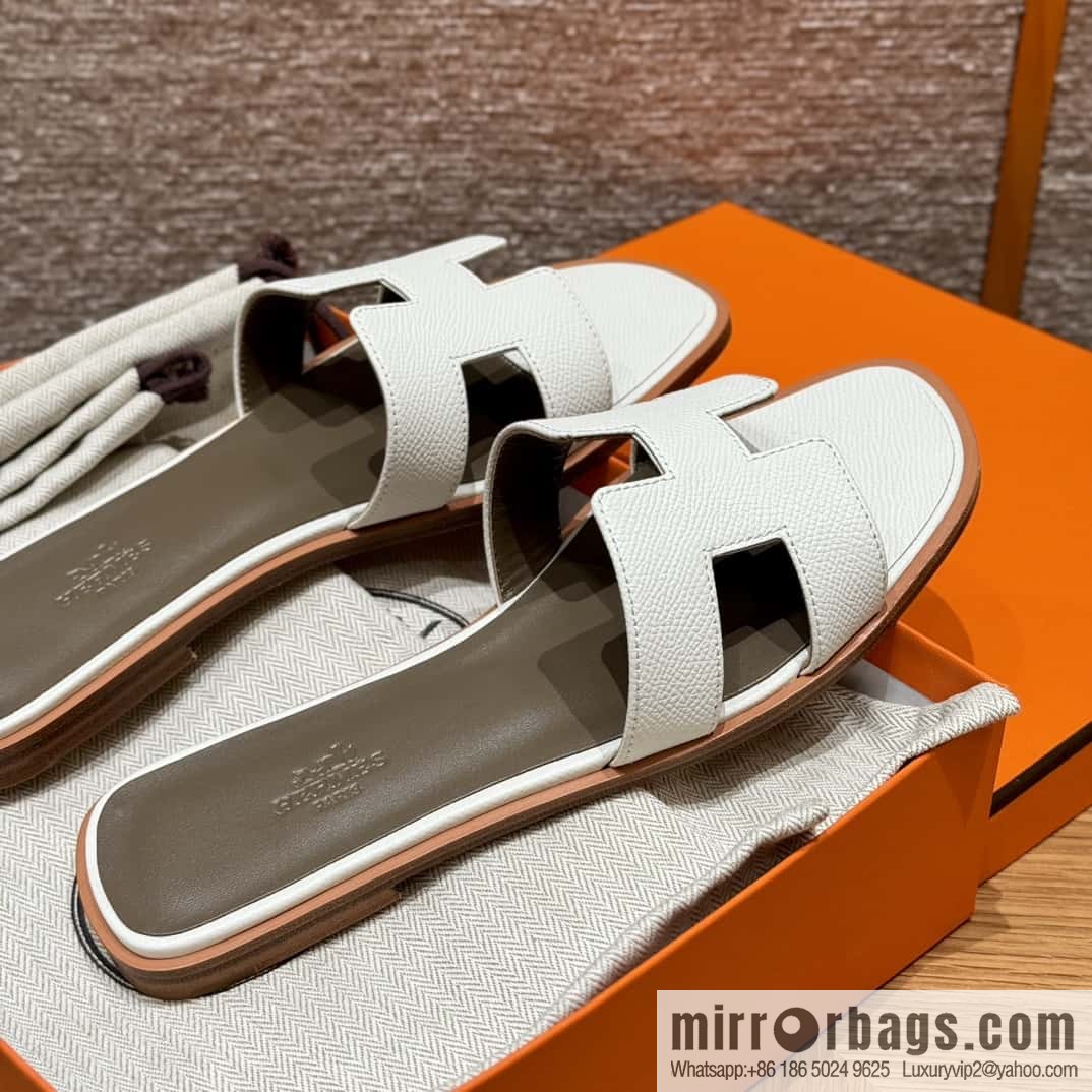 Hermès slippers