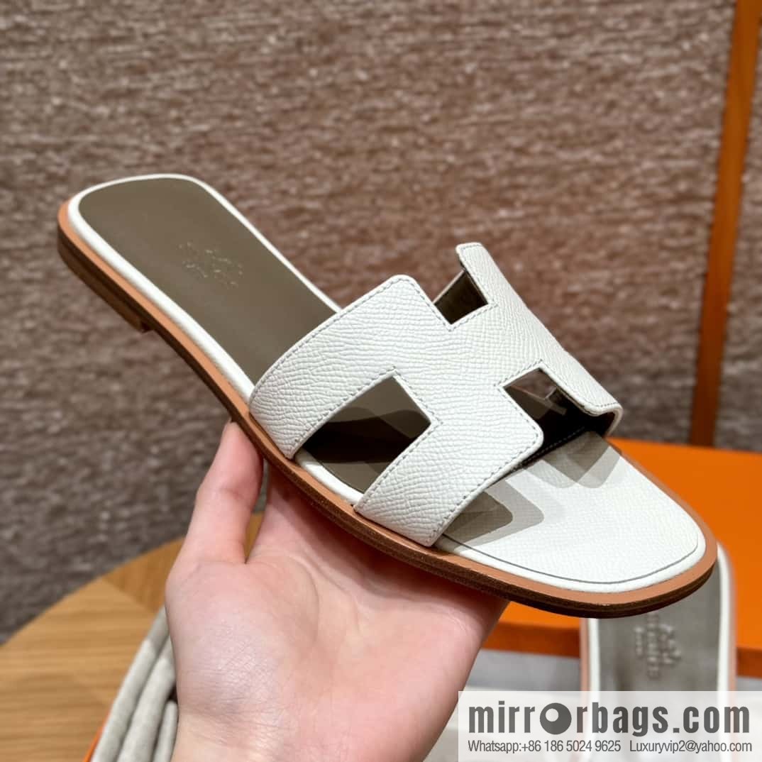 Hermès slippers