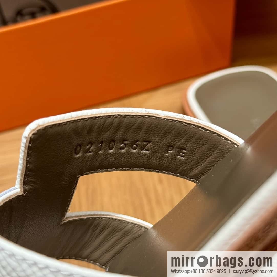 Hermès slippers