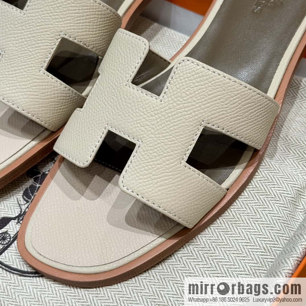 Hermès slippers