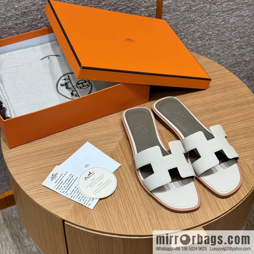 Hermès slippers
