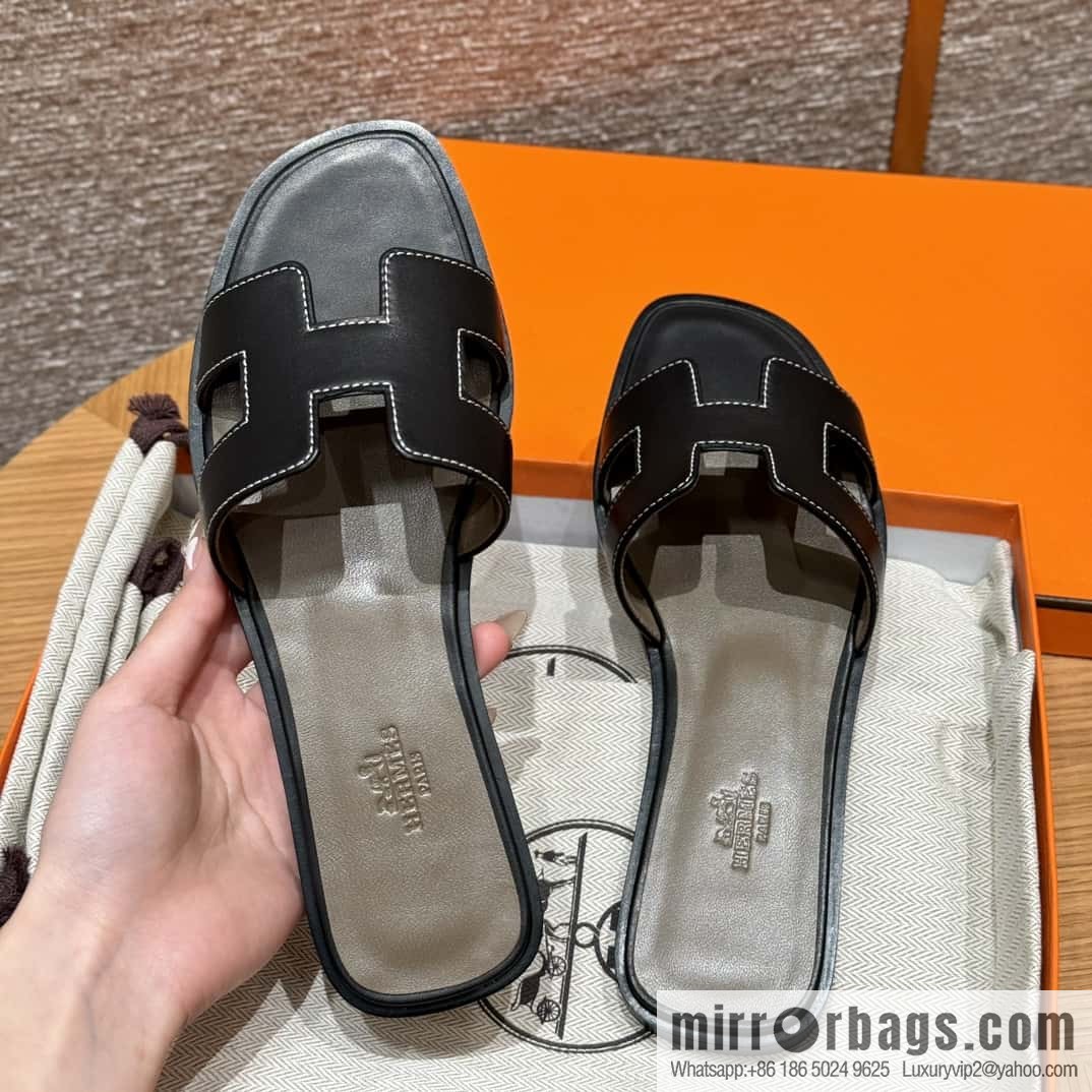 Hermès slippers