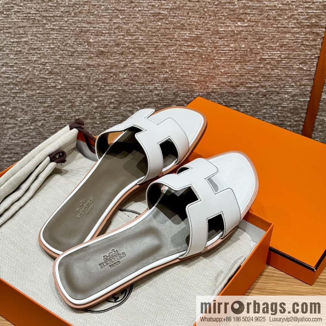 Hermès slippers