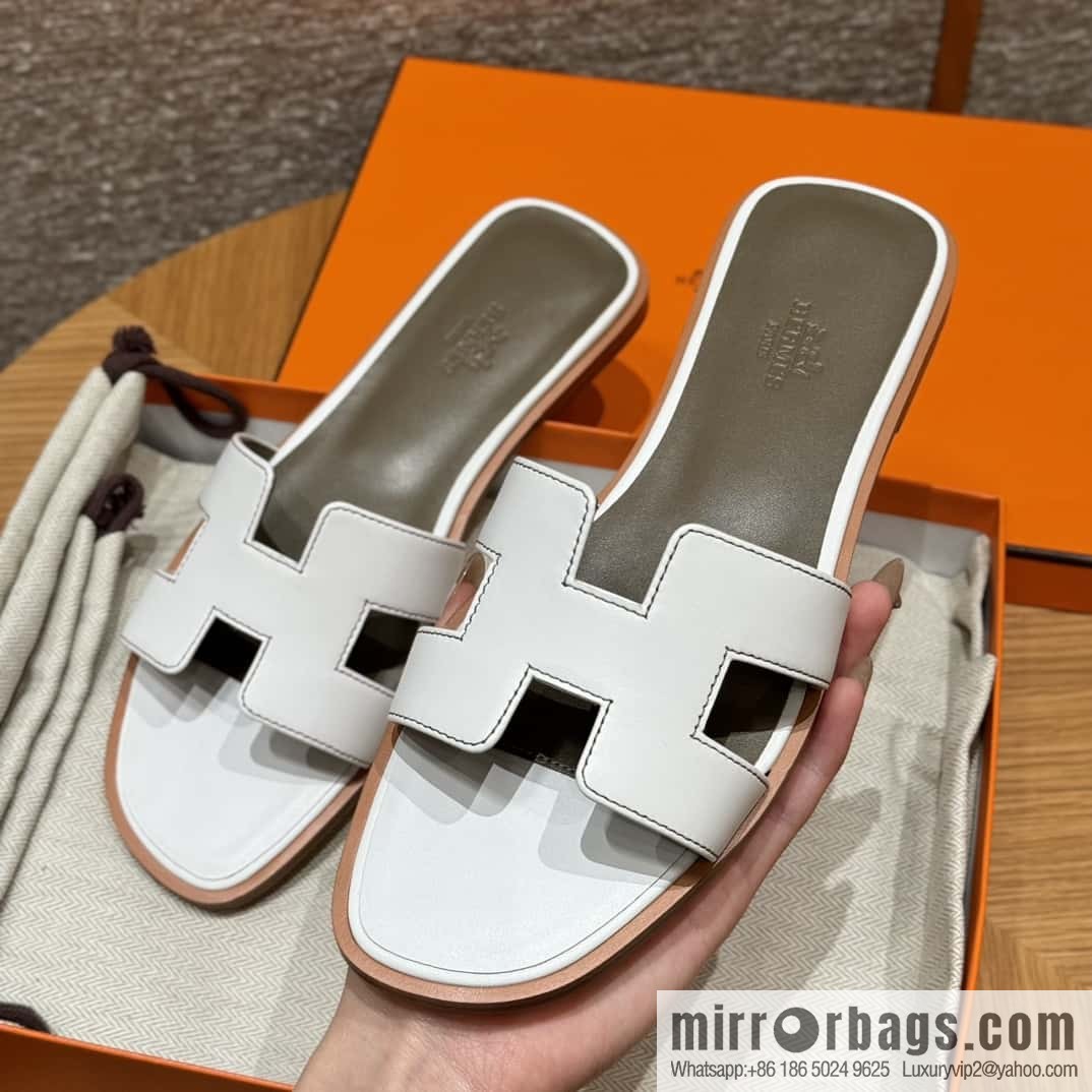 Hermès slippers