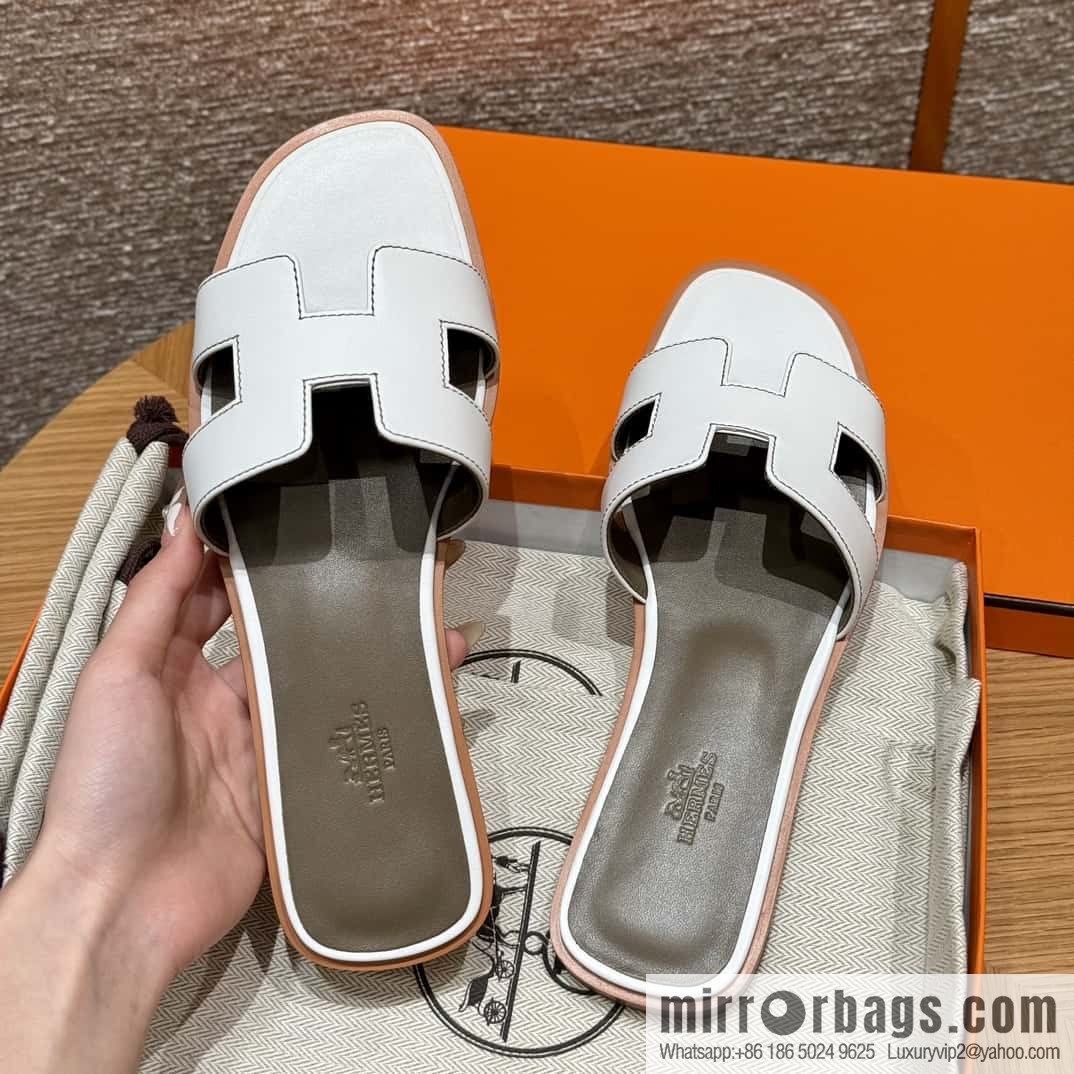 Hermès slippers