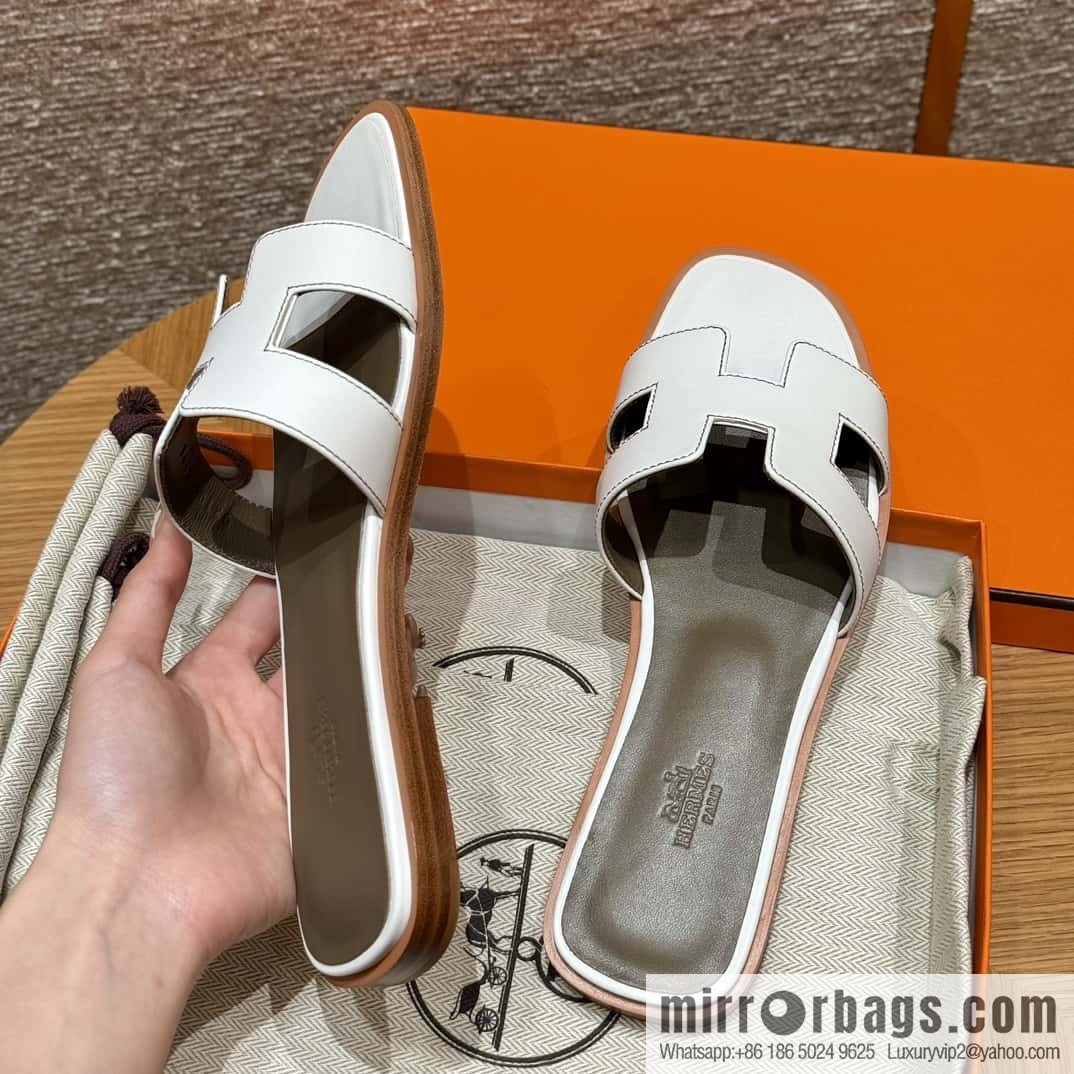 Hermès slippers
