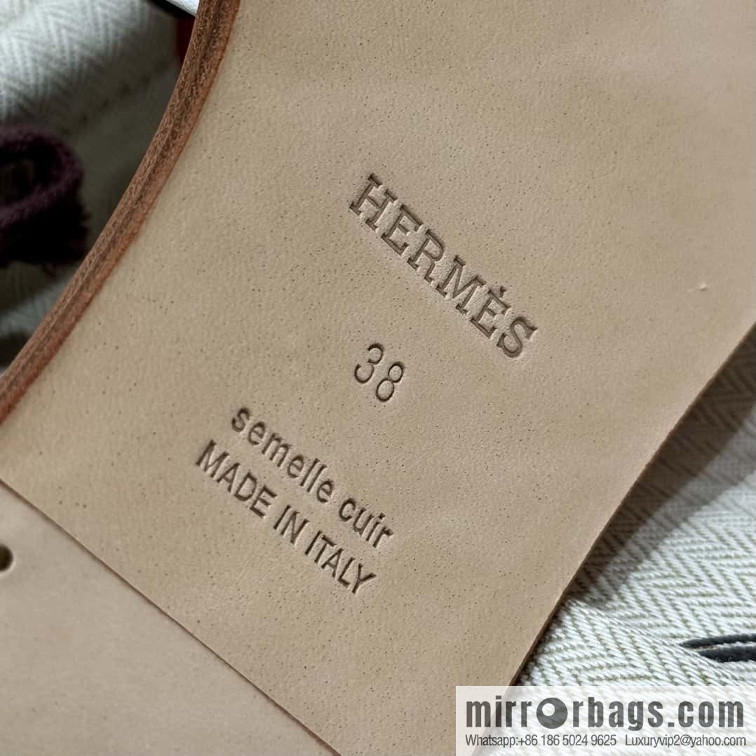 Hermès slippers