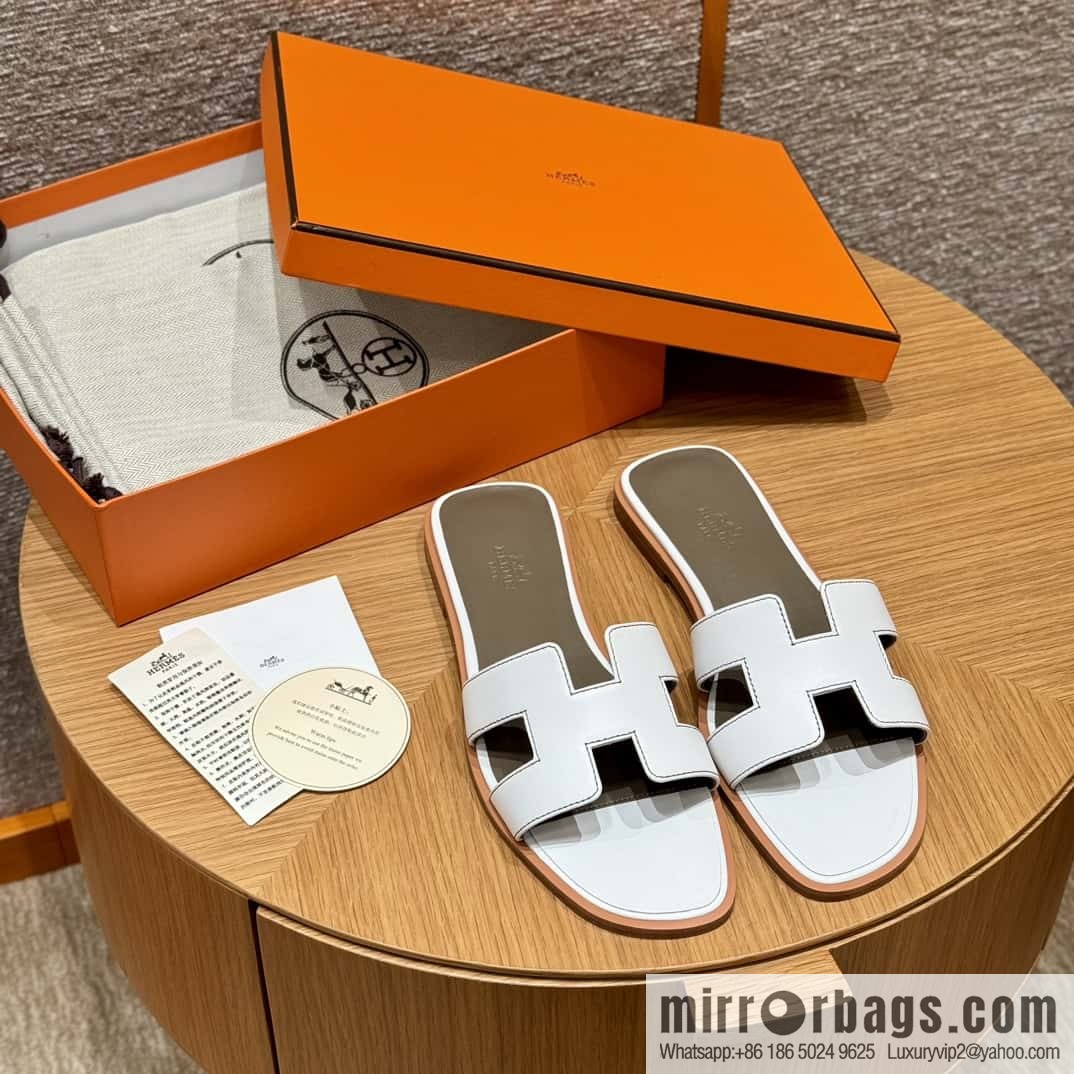 Hermès slippers