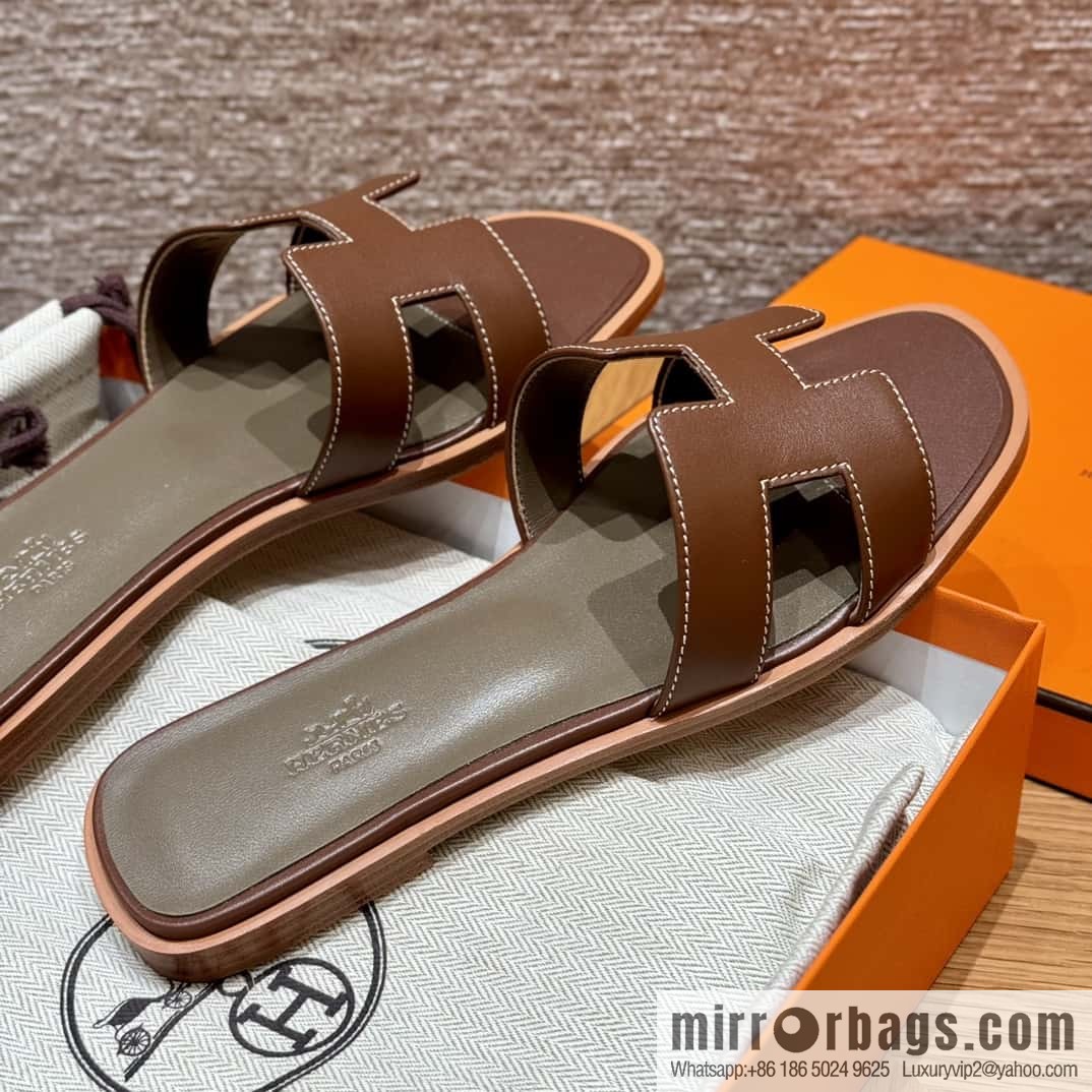 Hermès slippers