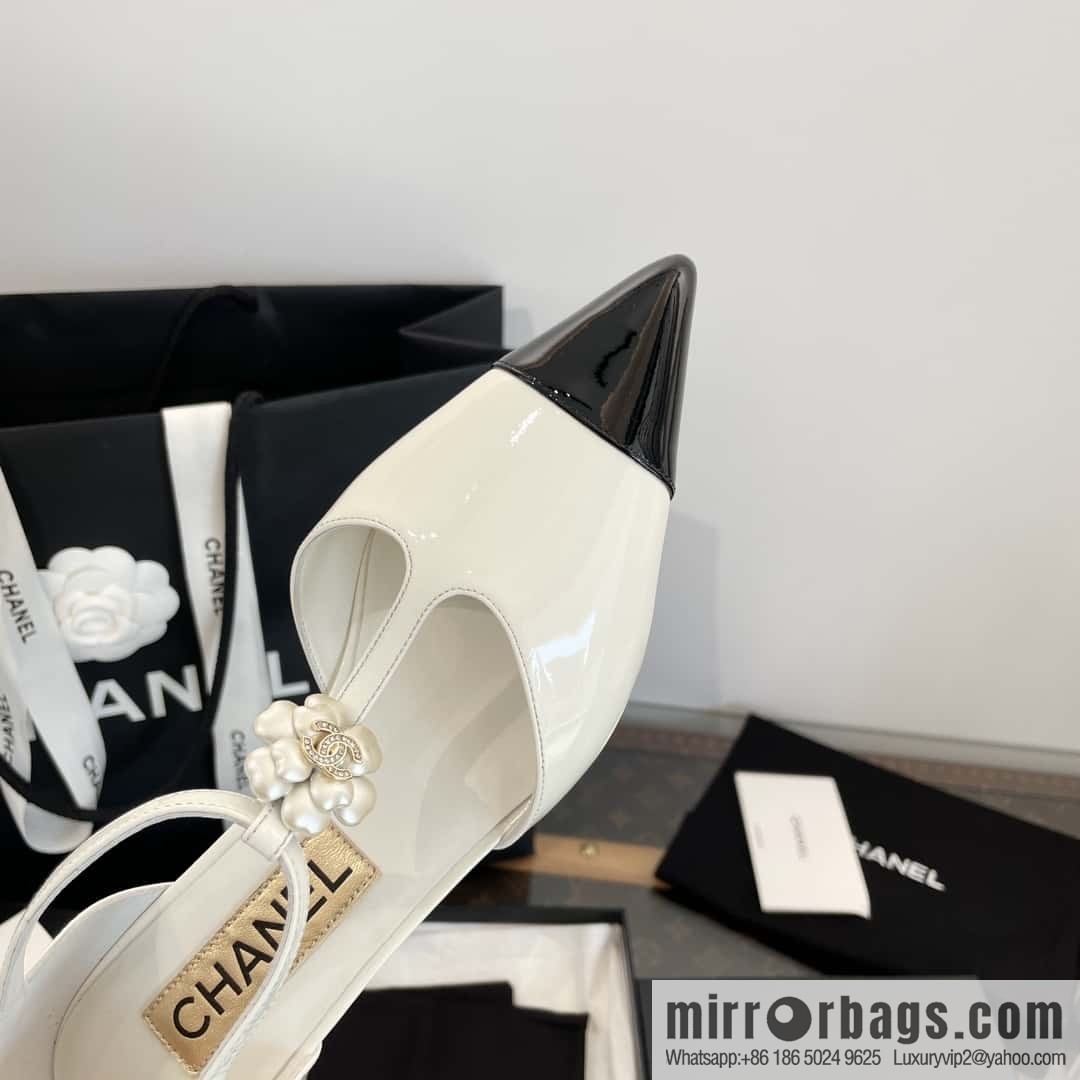 CHANEL Xiaoxiang Early Spring Camellia 🥰 Pointed Wedge Heel Single Shoes