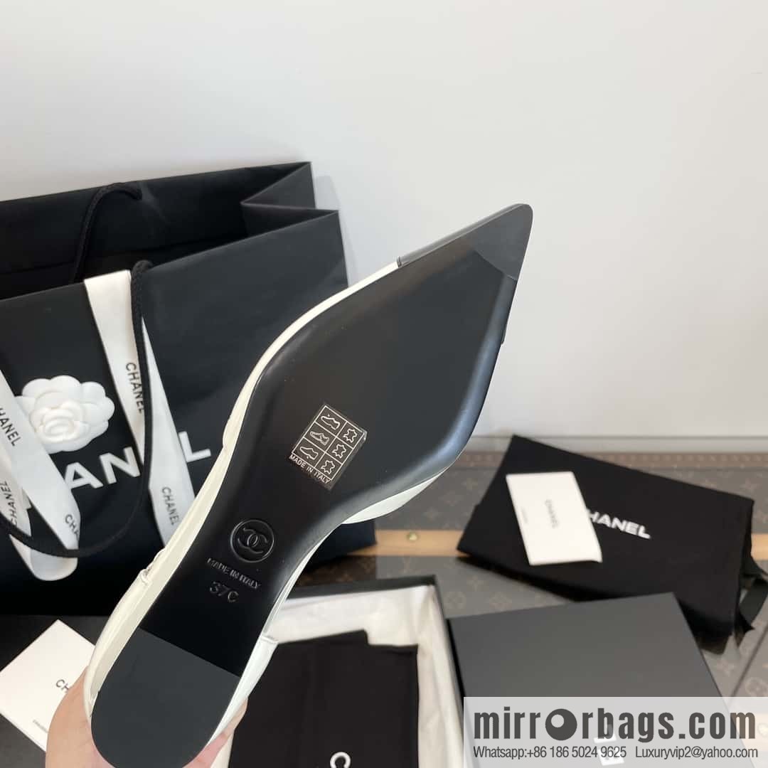 CHANEL Xiaoxiang Early Spring Camellia 🥰 Pointed Wedge Heel Single Shoes