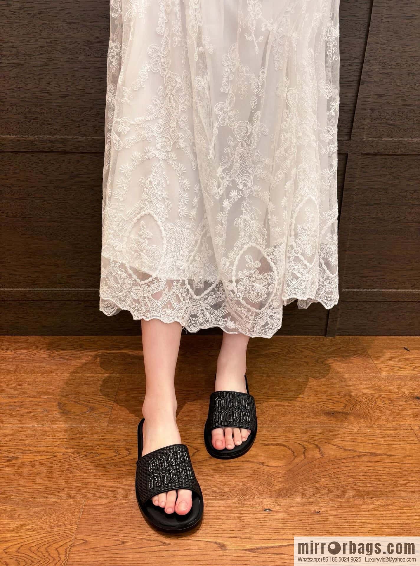 Miao Miao | | Spring and summer raffia woven alphabet slippers