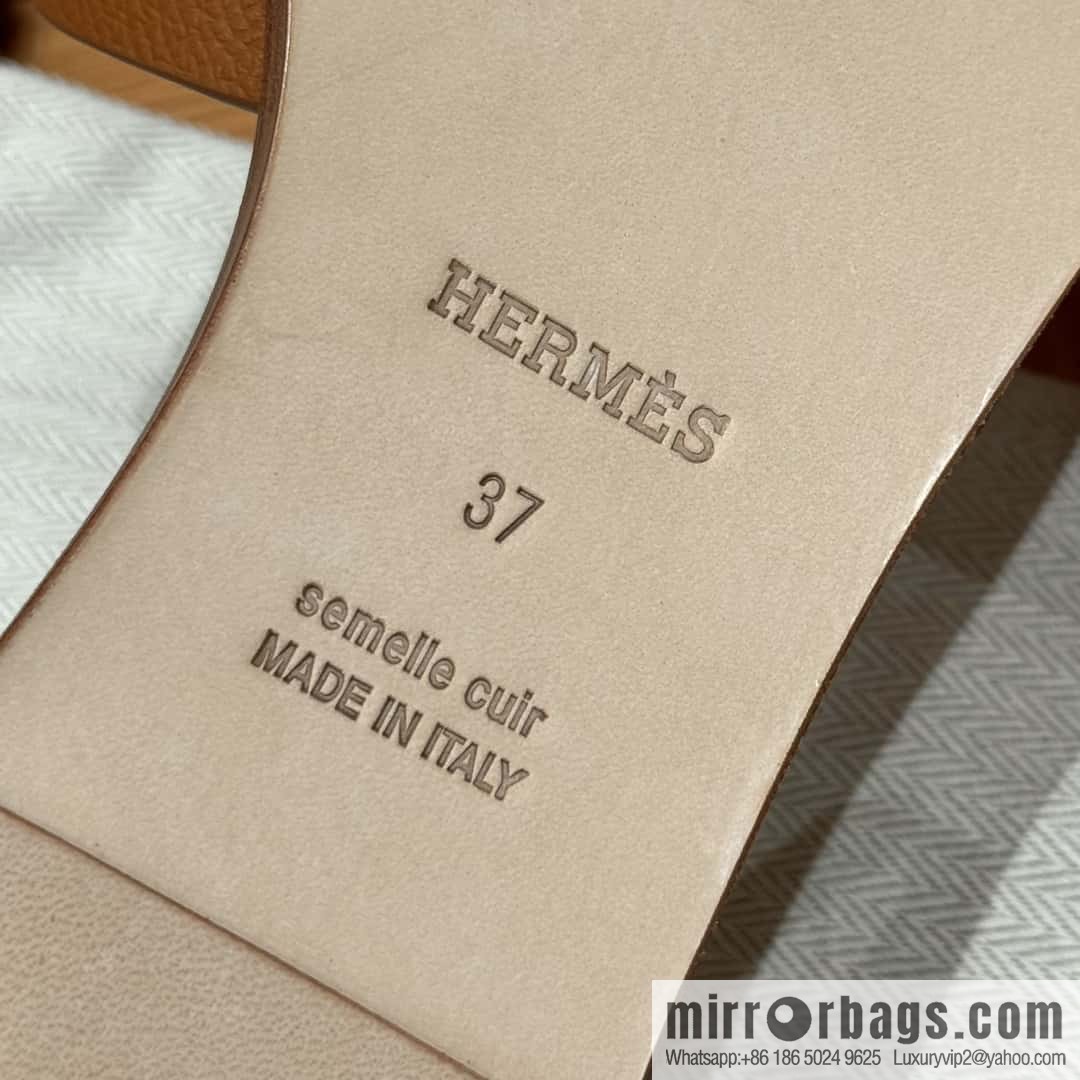 Hermès H's must-wear sandals in spring and summer