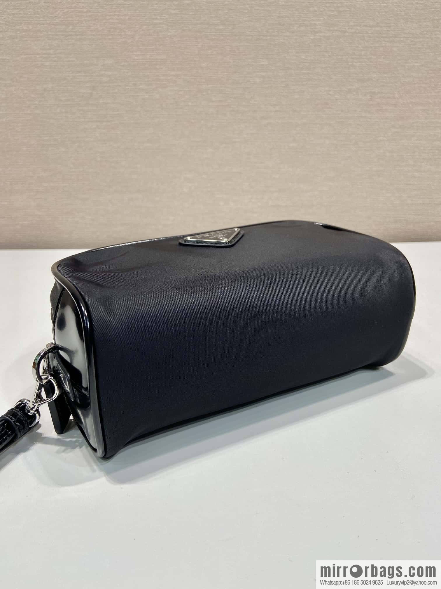 PRADA ๐ new handbag ๐ 2NE063 Unisex common model