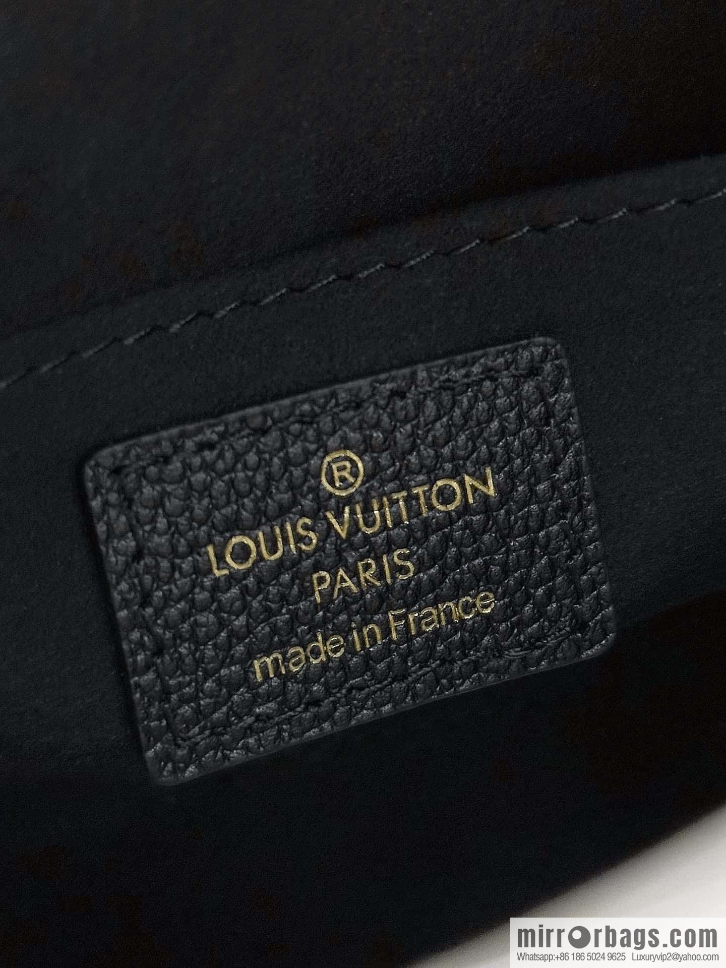 LV M46993 ONTHEGO BB handbag