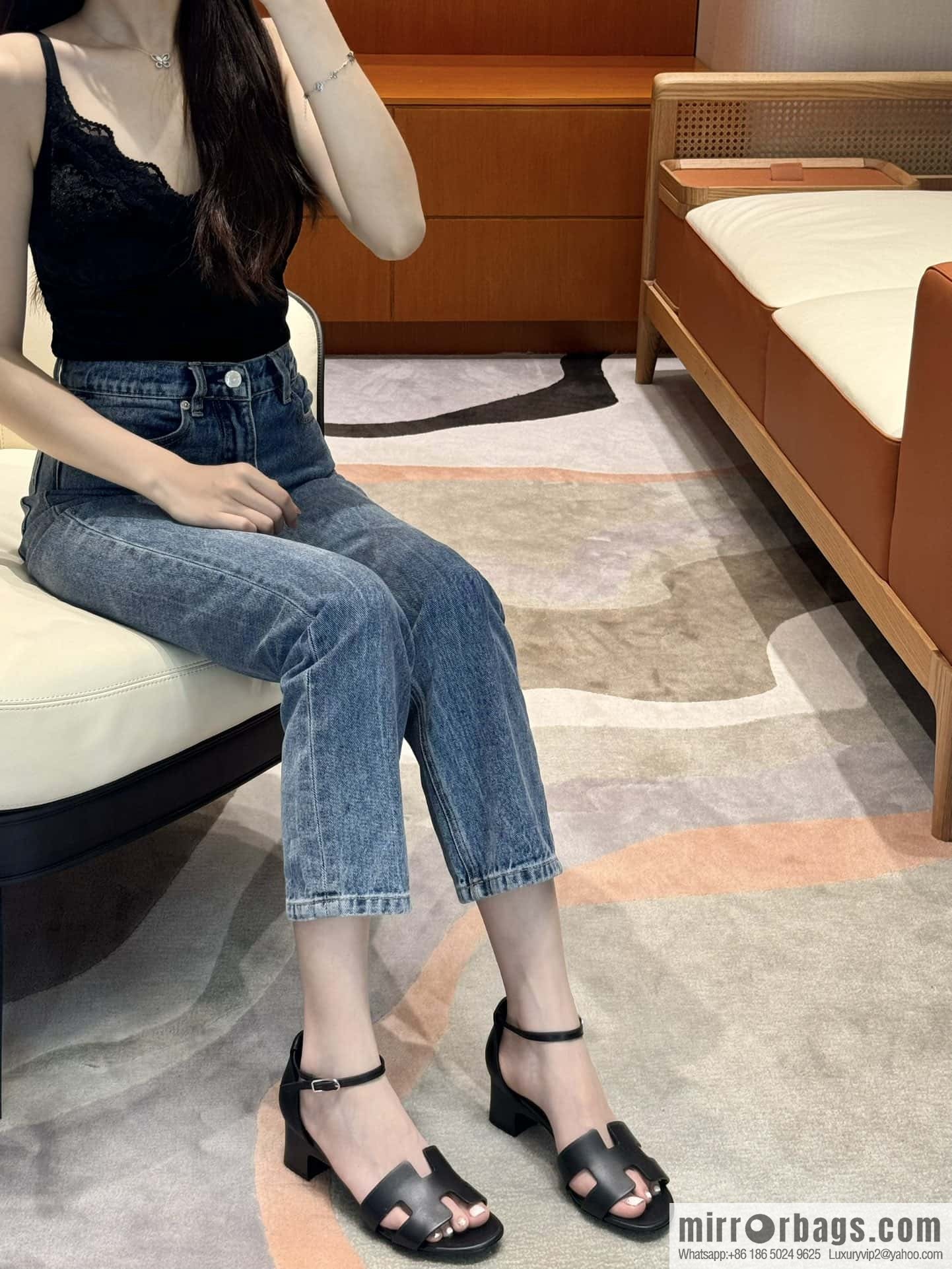 Hermès 189 strap-on sandals/Encens 50