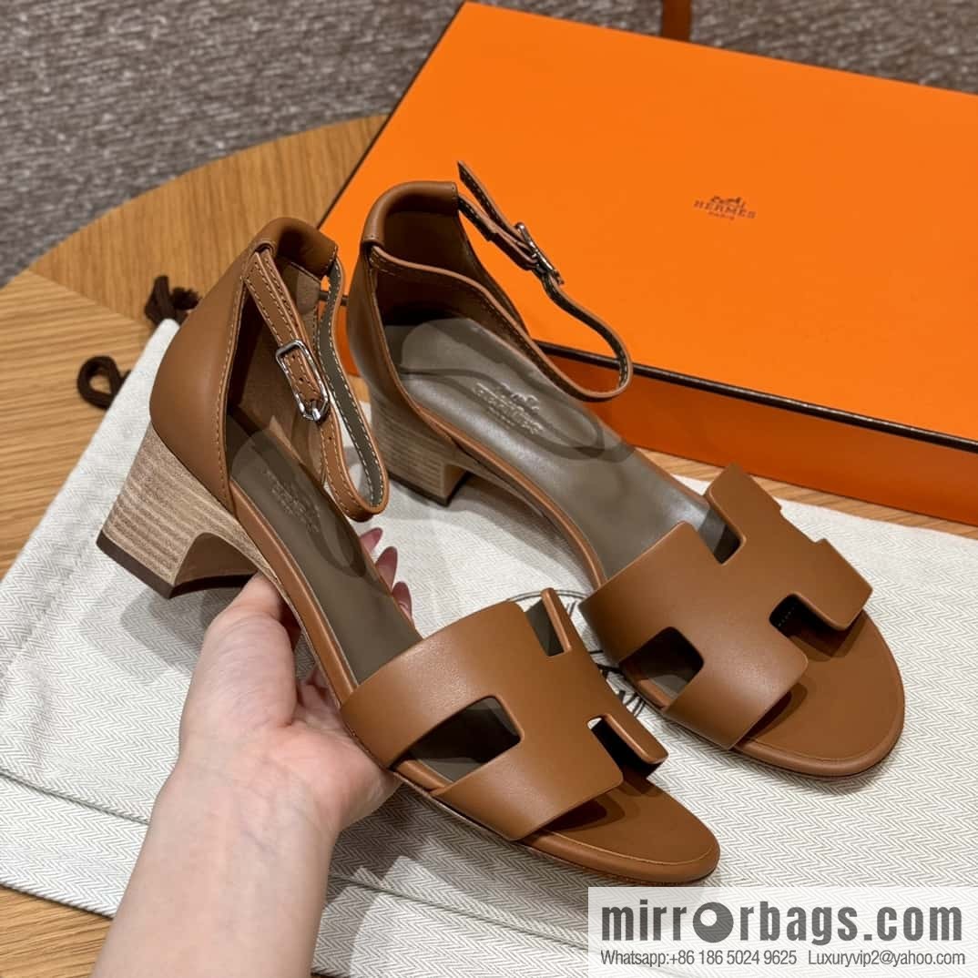 Hermès 189 strap-on sandals/Encens 50