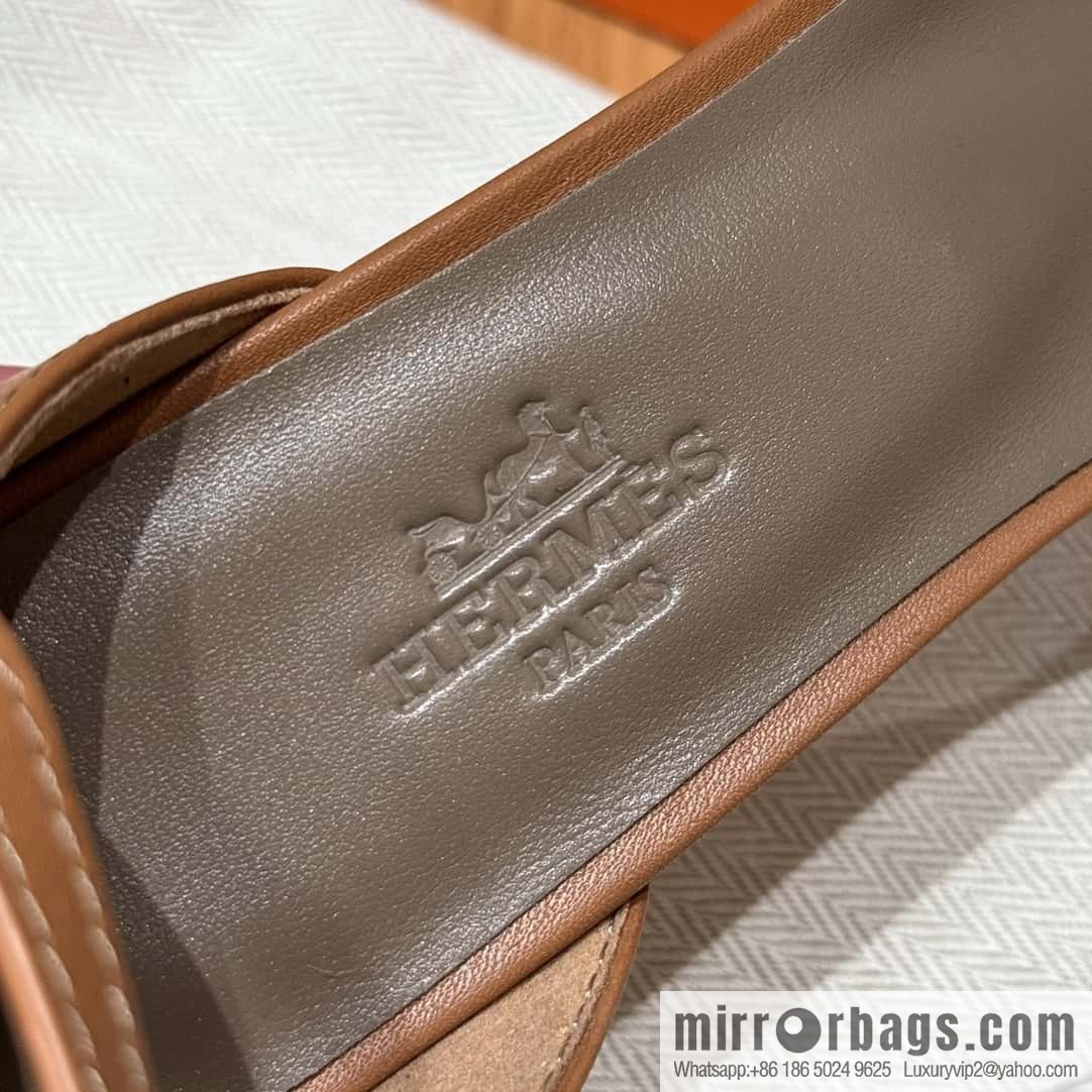 Hermès 189 strap-on sandals/Encens 50
