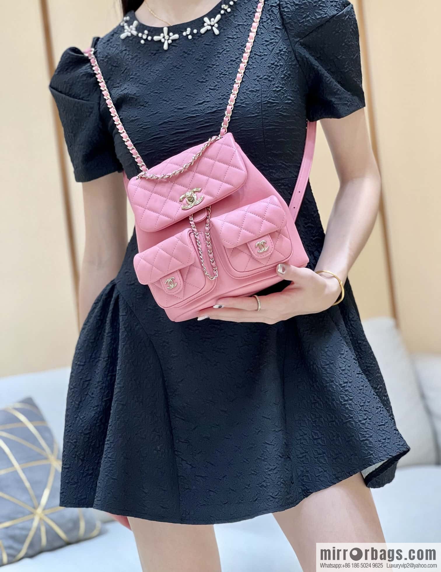CHANEL 23P super hot frog double backpack AS3860 plain weave pink