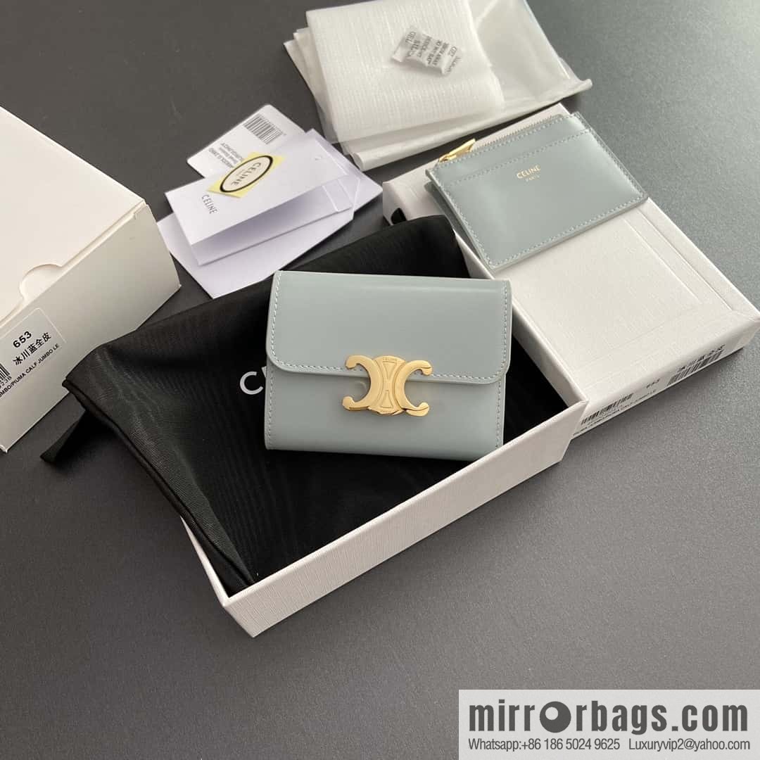 Celine TRIOMPHE glossy leather (fabric) short wallet 10l653DS3.04LU652