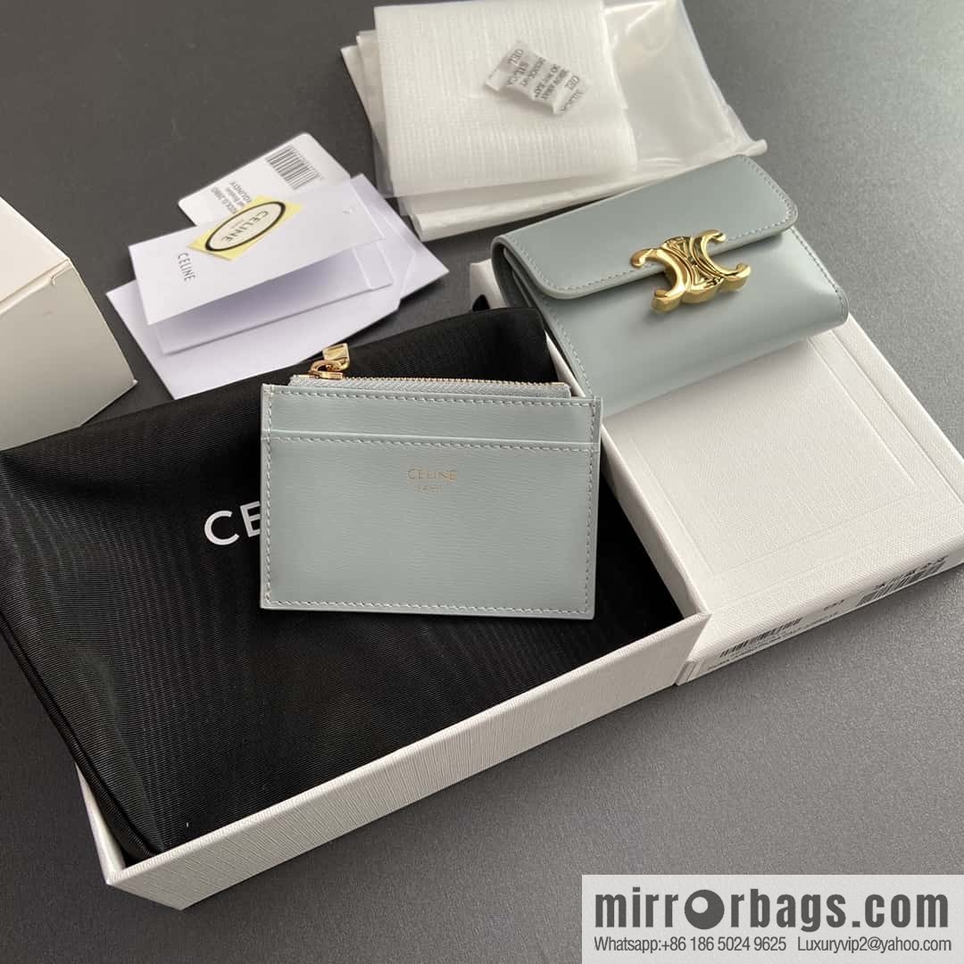 Celine TRIOMPHE glossy leather (fabric) short wallet 10l653DS3.04LU652