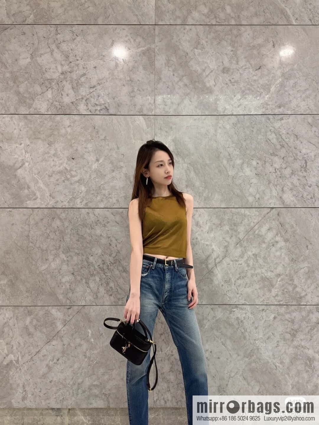 YSL 𝗚𝗔𝗕𝗬 𝗩𝗔𝗡𝗜𝗧𝗬 mini sheepskin clutch bag 766731