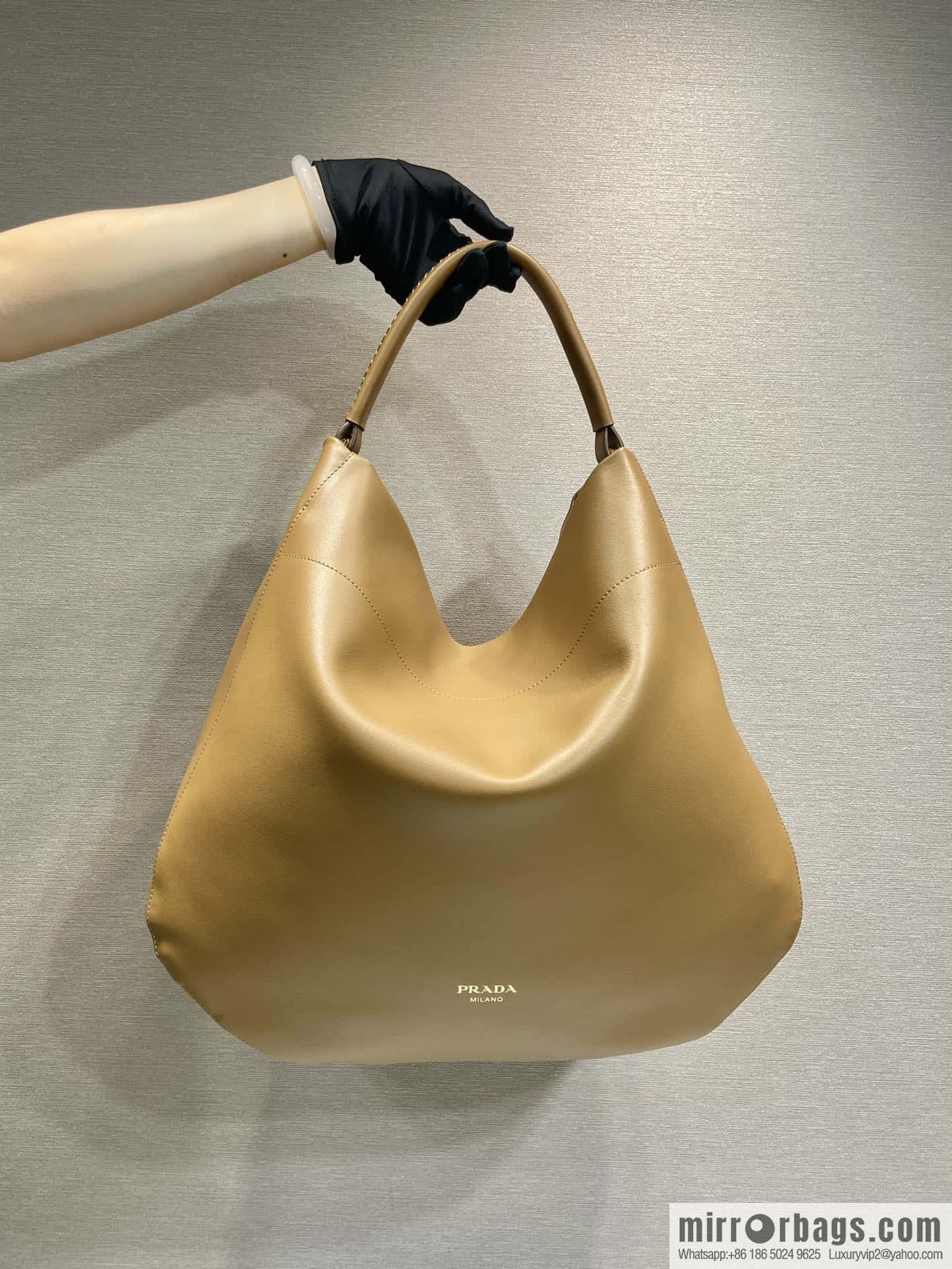 PRADA 🎉 new tote bag 🎉 1BC219 brown