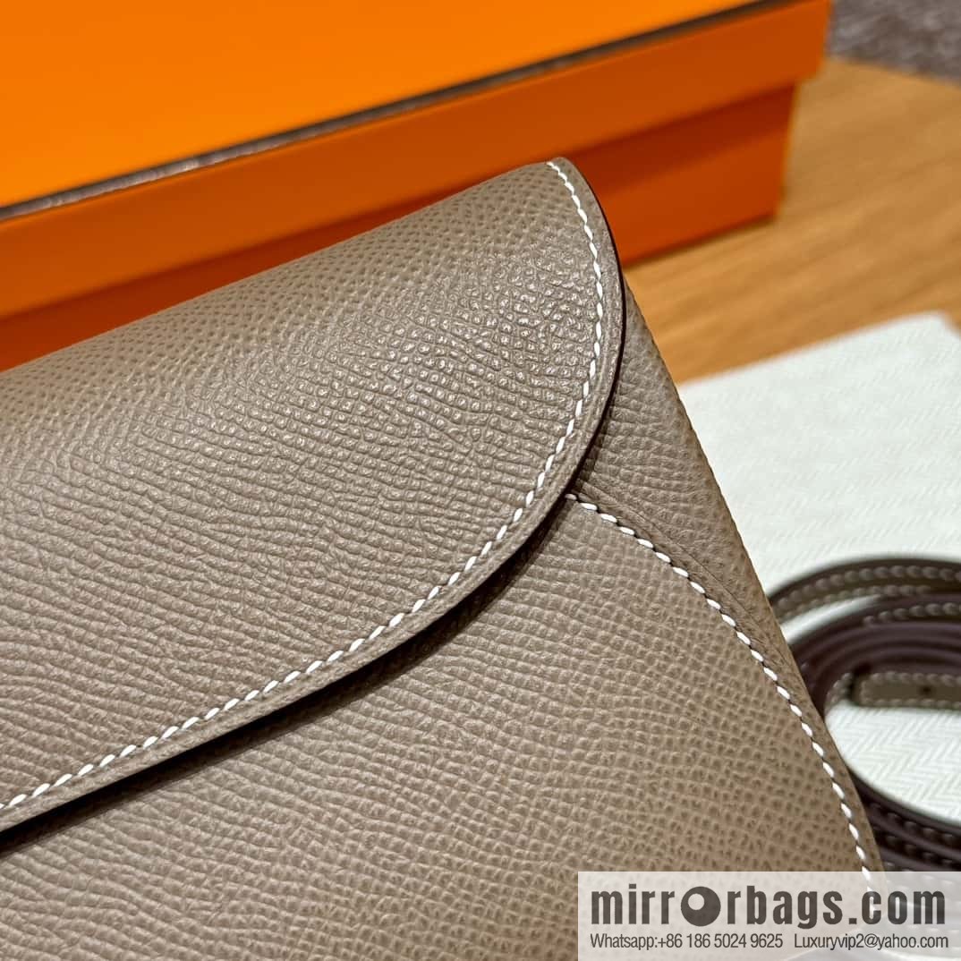 Chaine d'Ancre To Go wallet, pig nose togo elephant gray silver buckle