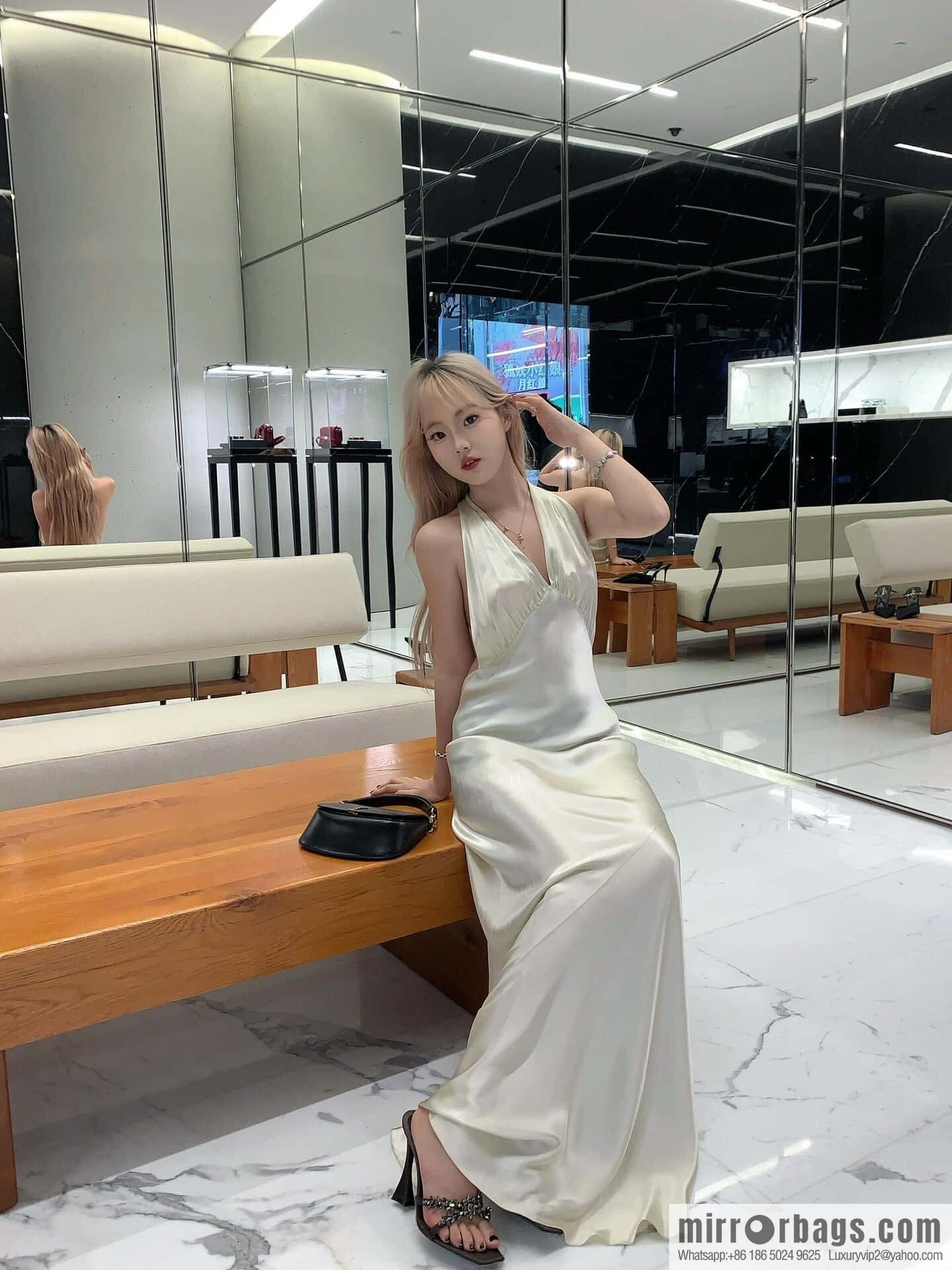 YSL 𝗩𝗢𝗟𝗧𝗔𝗜𝗥𝗘 𝗕𝗢𝗫 armpit/saddle bag 800846 black