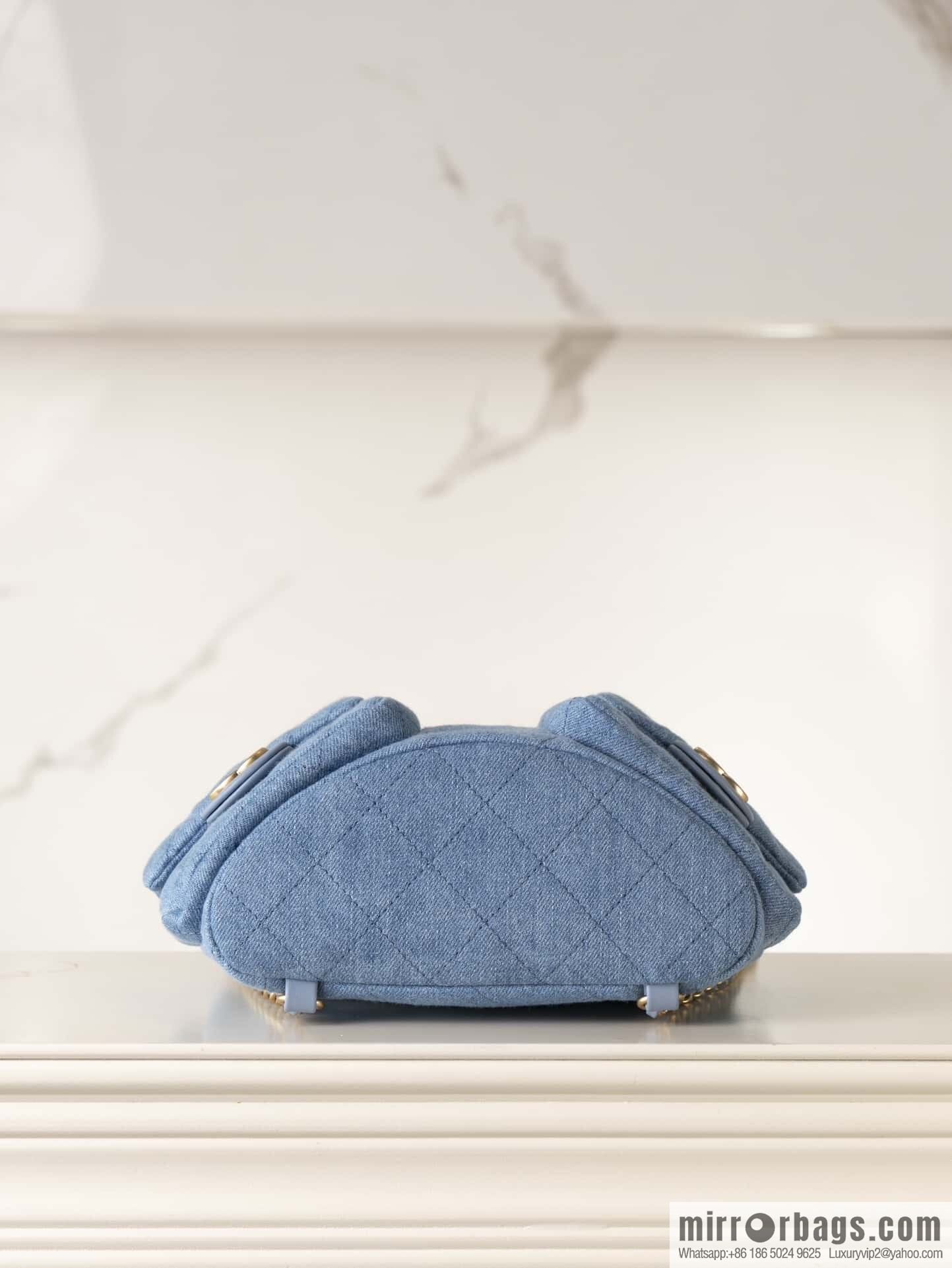 𝐂𝐡𝐚𝐧𝐞𝐥 𝟐𝟓𝐜 early spring, light denim backpack 🦋 AS5310