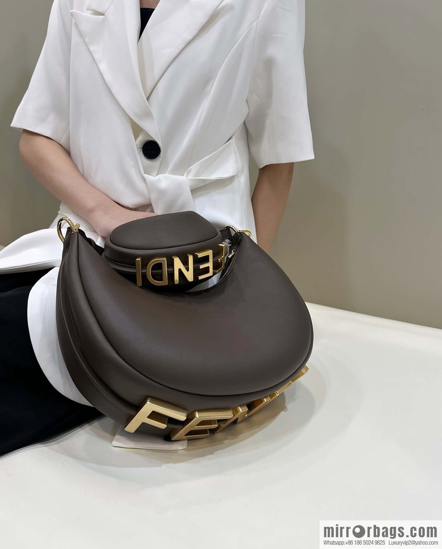 FENDI Fendigraphy: 80056m chocolate brown