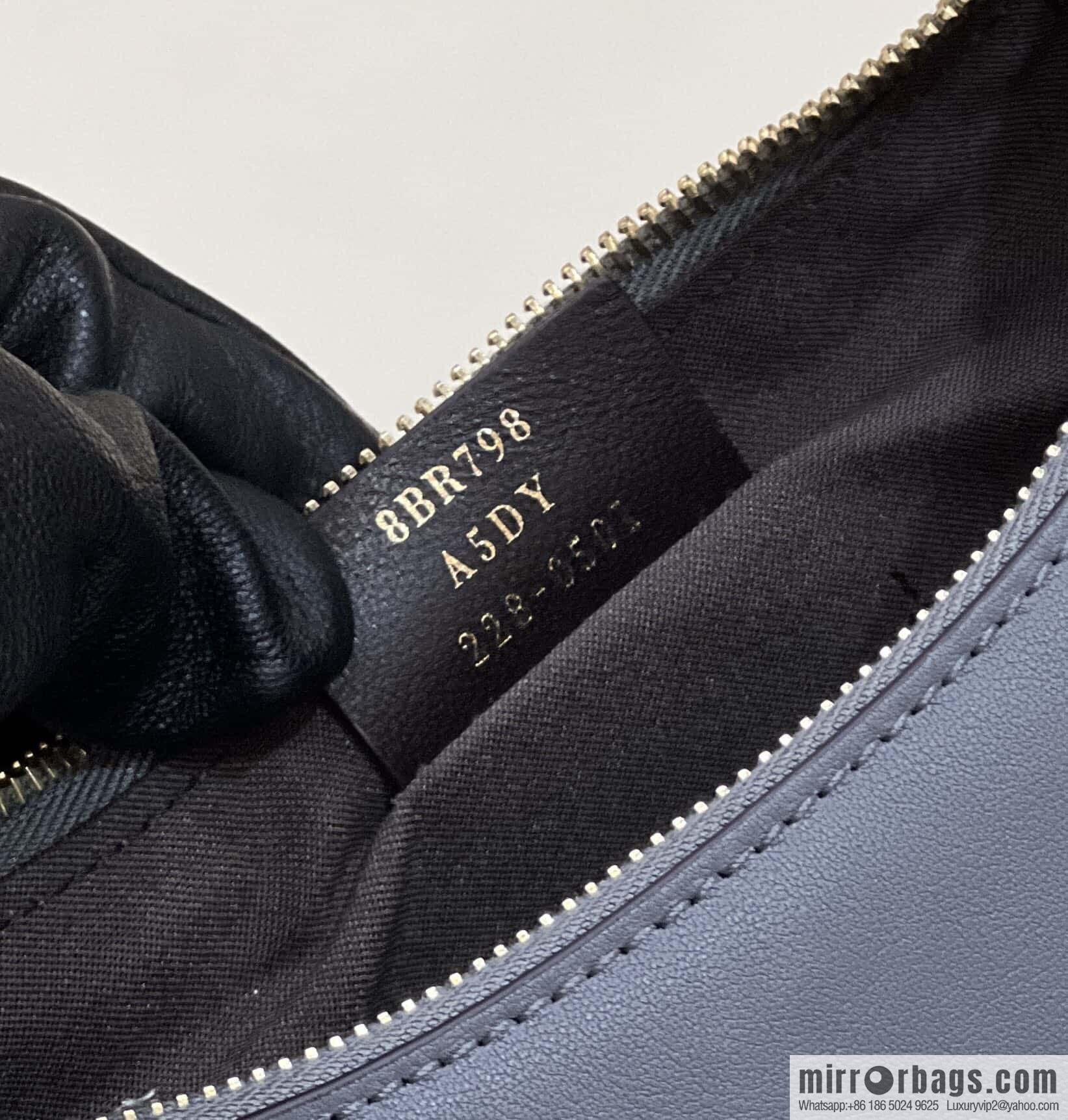 FENDI Fendigraphy armpit bag, model number: 80056m gray