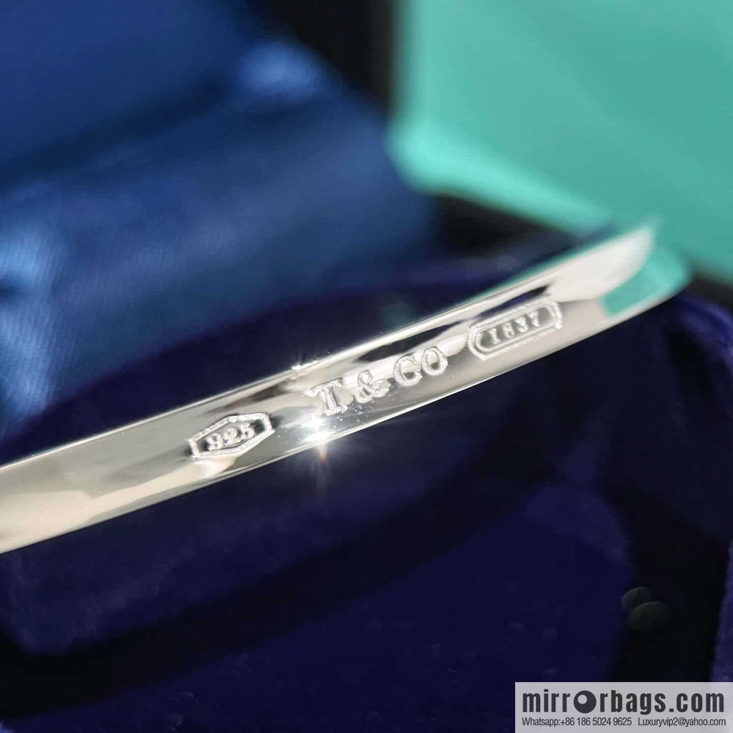 ❗️New ❗️ Tiffany & Co. T 1837 bracelet