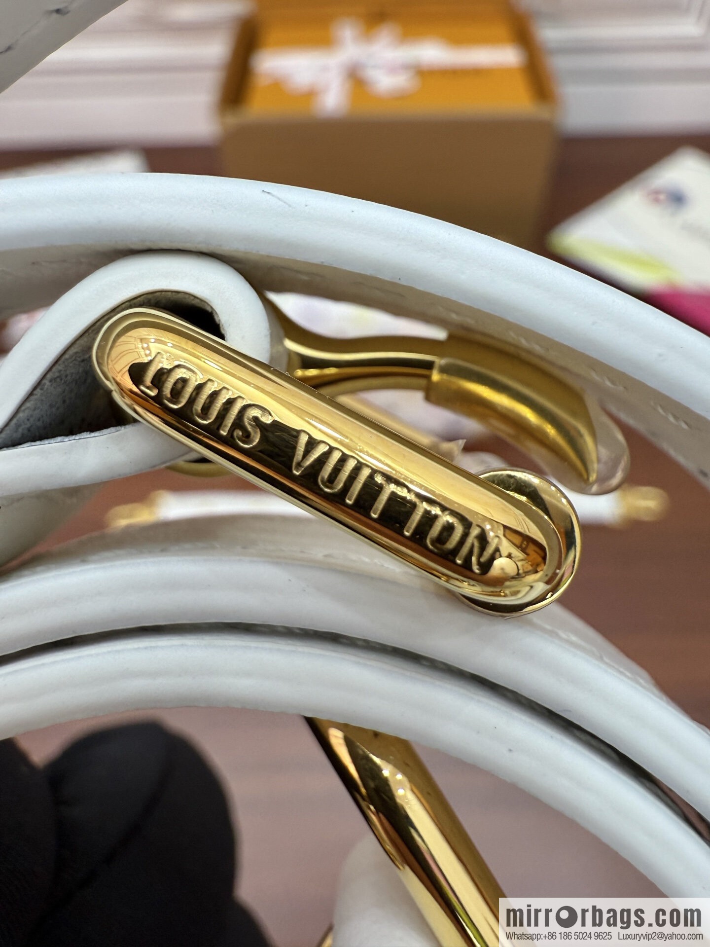 LV M14046 LV x TM Side Trunk MM