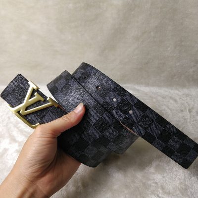 Alternative view of Replica Louis Vuitton Belt L76-70 38Mm Gold