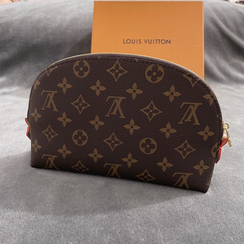 Replica Louis Vuitton Cosmetic Pouch K02 - Image 5