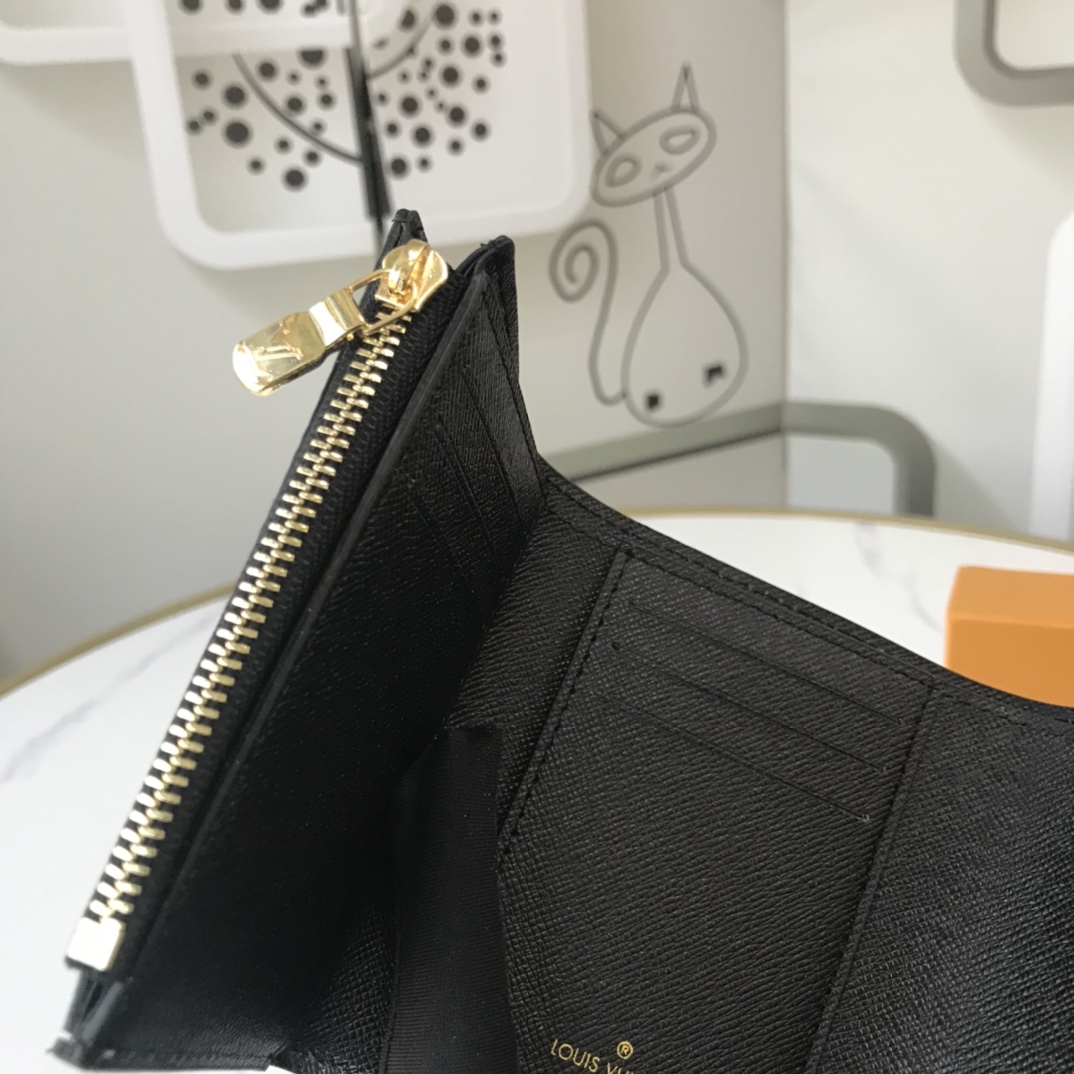 Replica Louis Vuitton Aaa-Game On Zoe Wallet M41938 Black/White - Image 16
