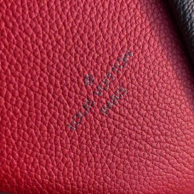 Alternative view of Replica Louis Vuitton V Tote Mm M43949
