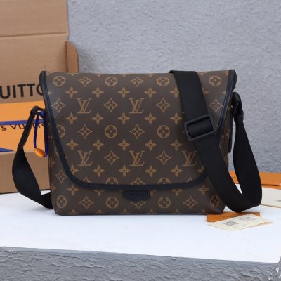 Replica Louis Vuitton Magnetic Messenger Bag  Lv