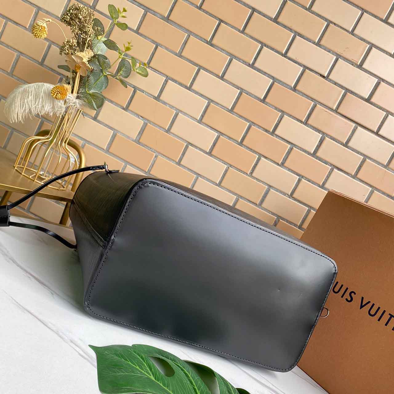 Replica Louis Vuitton Neverfull Mm Epi Leather M56947 Navy/Black/Red - Image 12