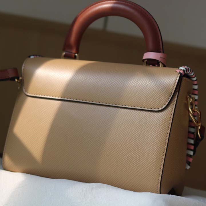 Replica Louis Vuitton Twist Mm Handbag Black/Pink/Brown - Image 13