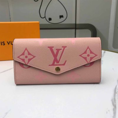 Alternative view of Replica Louis Vuitton By The Pool-Sarah Wallet M60668