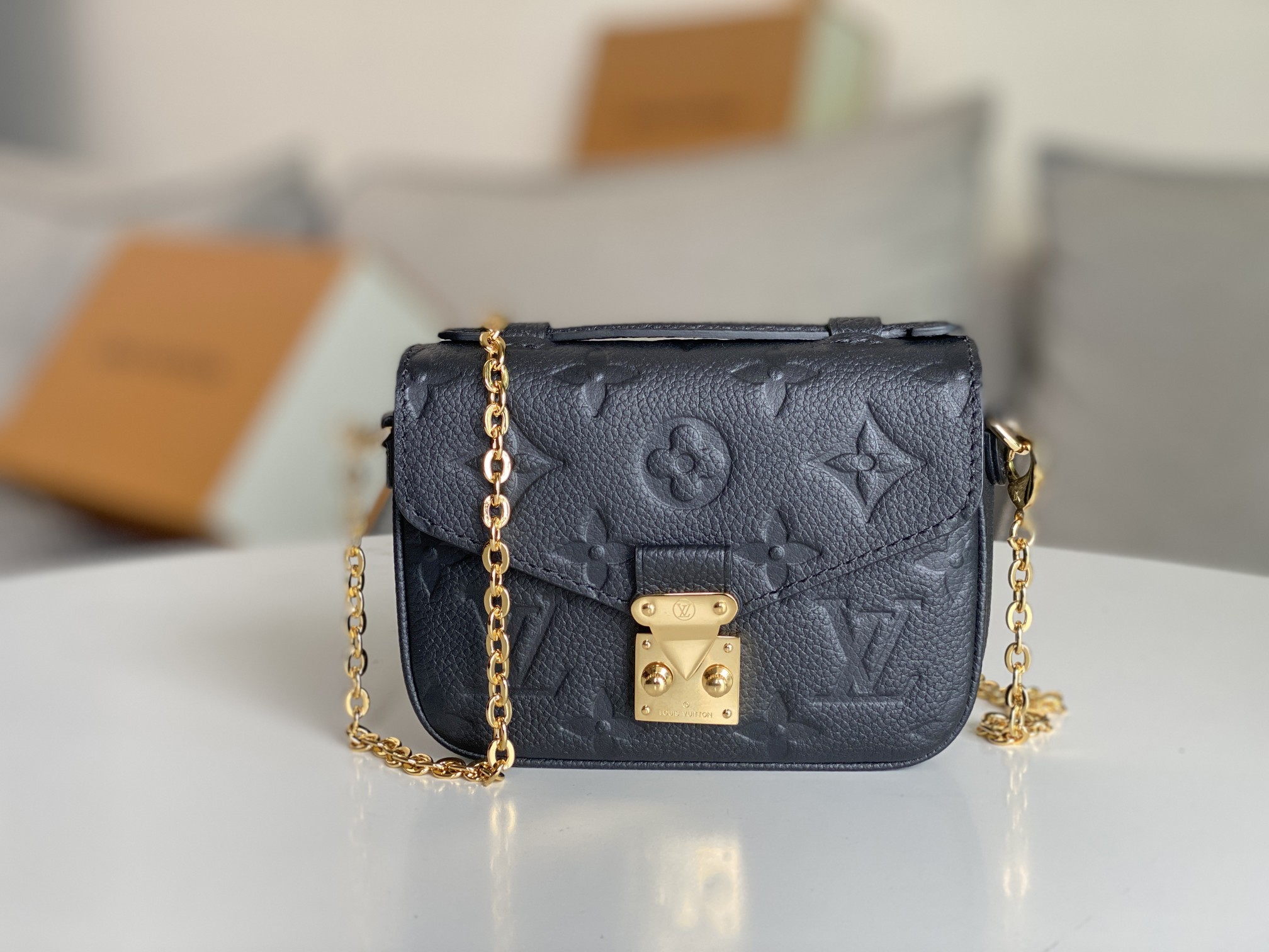 Replica Louis Vuitton Pochette Micro Metis Bag - Image 2