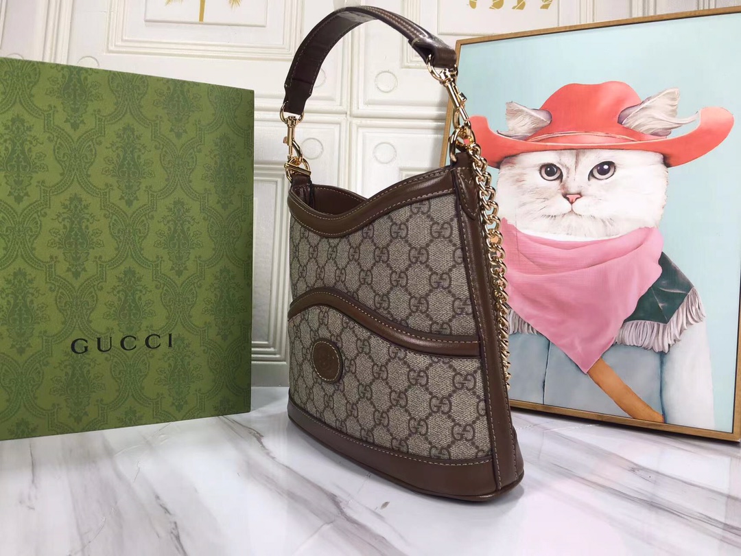 Replica Gucci Large Shoulder Bag With Interlocking G - Image 3
