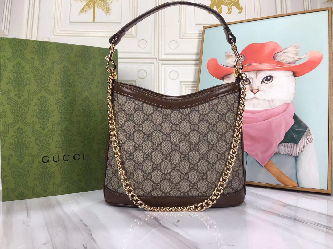 Replica Gucci Large Shoulder Bag With Interlocking G - Image 4