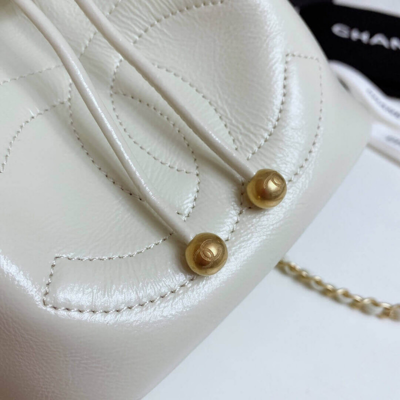 Replica Chanel Drawstring Bag As1946 - Image 4