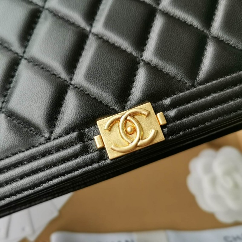Replica Chanel Lambskin Leboy Woc Chain Bag 80287 - Image 5