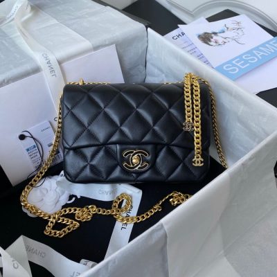 Replica Chanel Small Flap Bag In Lambskin With Enamel Cc As3114